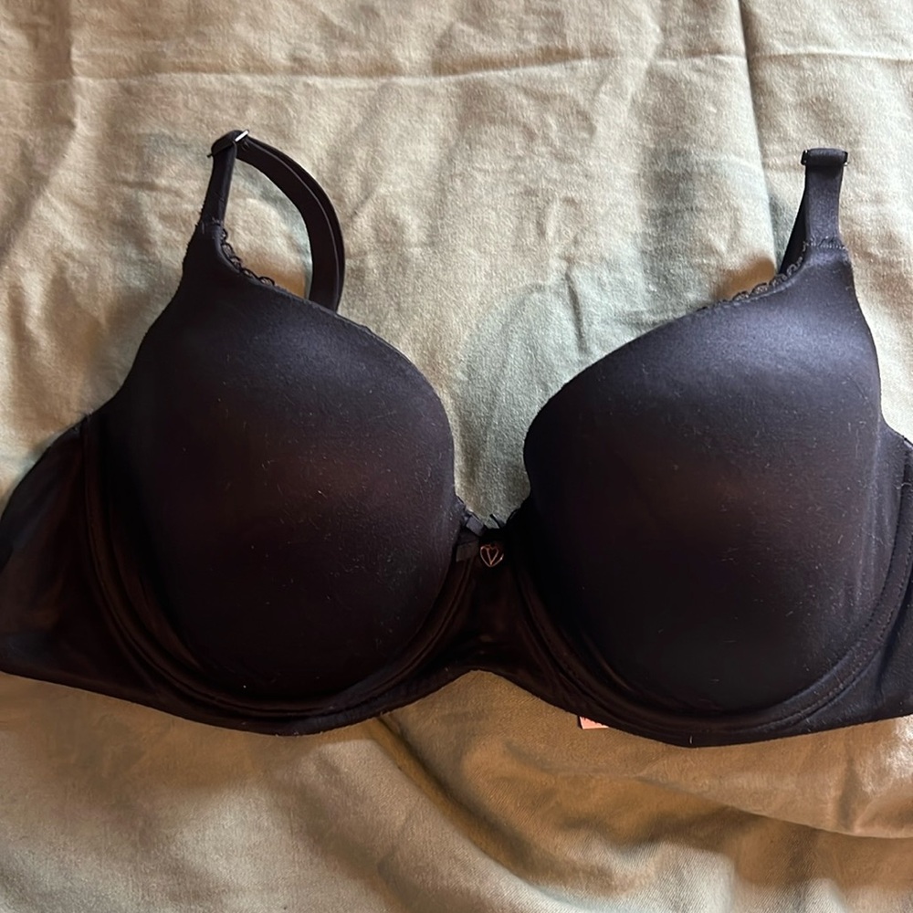 Victoria’s Secret size 36D